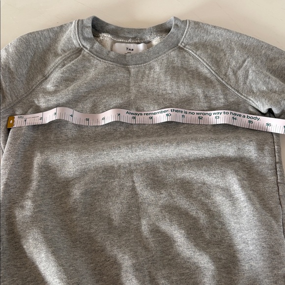 TNA Crewneck - Picture 5 of 8